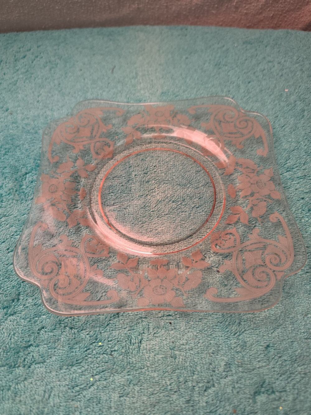 Vintage Fostoria Pink Versailles 8" Salad Luncheon Plate Signed Cambridge C Mark